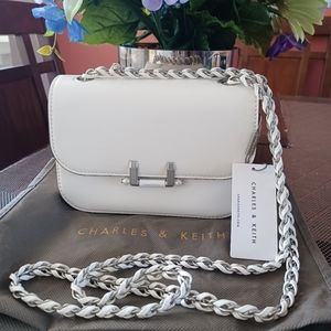 Trendy Vegan leather crossbody shoulder BAG NWT in white